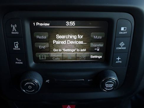 Used 2017 Jeep Renegade Latitude image 24