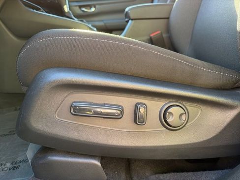 Certified 2024 Honda CR-V EX image 9