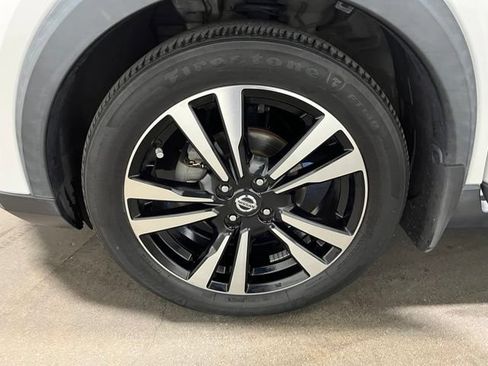 Used 2020 Nissan Kicks SV FWD image 28