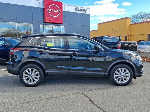 Used 2020 Nissan Rogue Sport SV image 7
