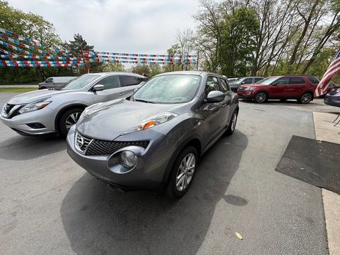 Used 2014 Nissan Juke S AWD/4WD image 4