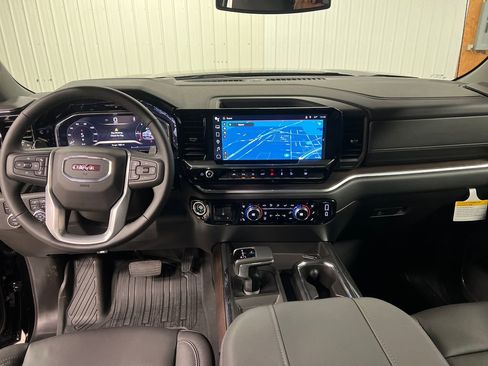 New 2026 GMC Sierra 1500 SLT w/ SLT Premium Plus Package AWD/4WD image 16