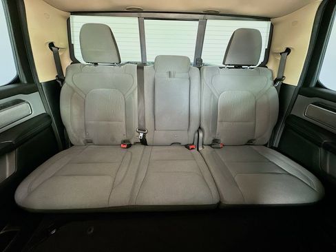 Used 2019 RAM 1500 Big Horn RWD image 13
