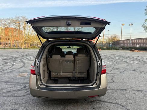Used 2011 Honda Odyssey EX image 12