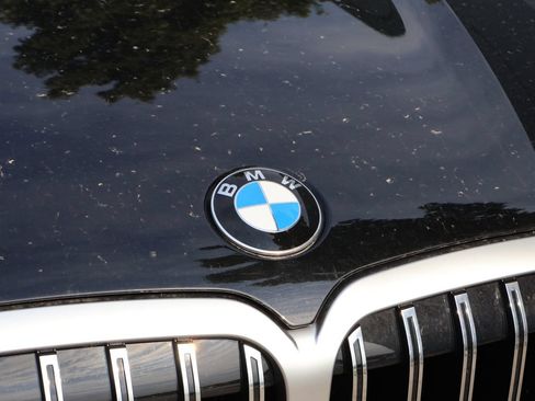 Used 2026 BMW X7 xDrive40i w/ Executive Package AWD/4WD image 2
