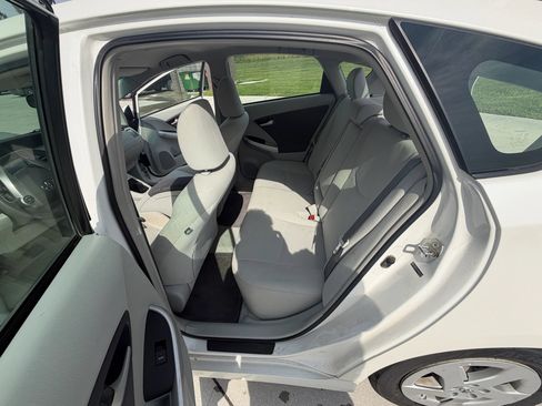 Used 2011 Toyota Prius Two FWD image 16