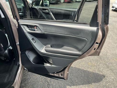 Used 2014 Subaru Forester 2.5i Limited w/ Popular Package #1 AWD/4WD image 31
