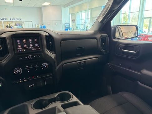 Certified 2023 Chevrolet Silverado 1500 Custom AWD/4WD image 25