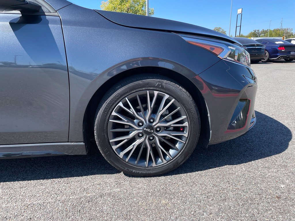 Used 2024 Kia Forte GT-Line w/ GT-Line Premium Package FWD image 32