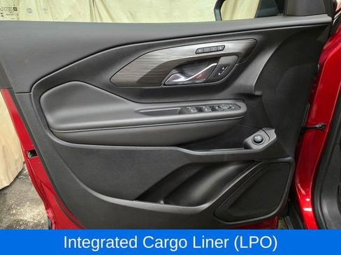 Used 2023 GMC Terrain SLT w/ Elevation Edition image 13