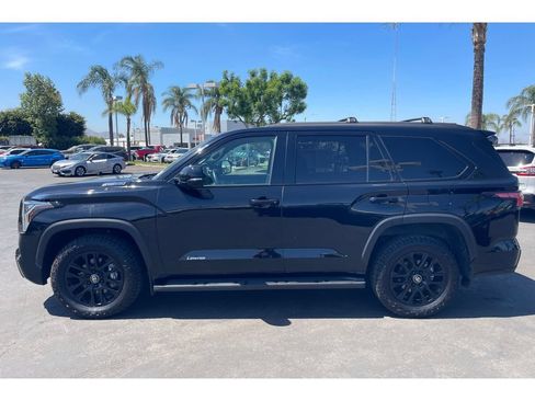 Used 2025 Toyota Sequoia Limited w/ Tow Technology Package AWD/4WD image 2