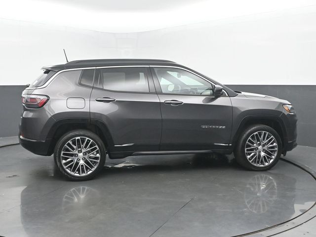 Used 2024 Jeep Compass Limited w/ Elite Group AWD/4WD image 6