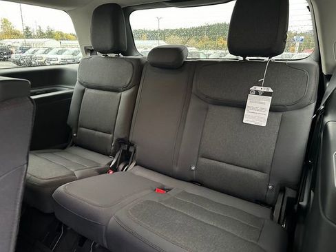 New 2025 Ford Expedition Active image 22