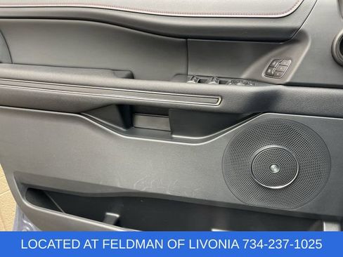 Used 2022 Ford Expedition Limited image 23