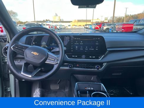 Used 2025 Chevrolet Equinox LT w/ Convenience Package II image 17