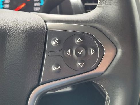 Used 2017 Chevrolet Suburban LT image 34