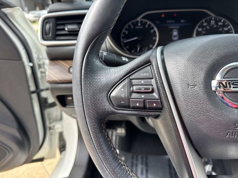 Used 2017 Nissan Maxima Platinum FWD image 23