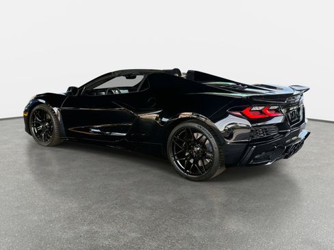Used 2024 Chevrolet Corvette Z06 w/ Stealth Interior Trim Package image 7