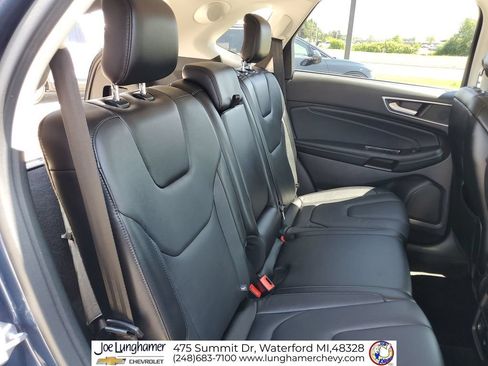 Used 2018 Ford Edge Titanium w/ Technology Package AWD/4WD image 28