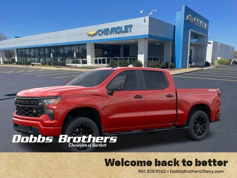 Used 2025 Chevrolet Silverado 1500 Custom AWD/4WD image 2