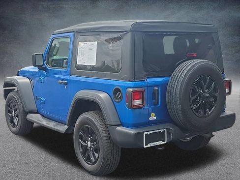 Used 2023 Jeep Wrangler Sport AWD/4WD image 4