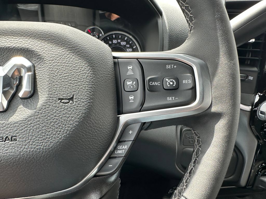 New 2026 RAM 2500 Big Horn AWD/4WD image 22
