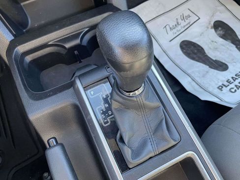 Used 2022 Toyota Tacoma SR5 image 17