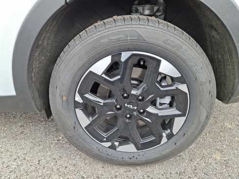 New 2026 Kia Sorento S AWD/4WD image 6
