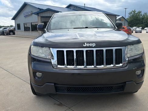 Used 2011 Jeep Grand Cherokee Laredo AWD/4WD image 31
