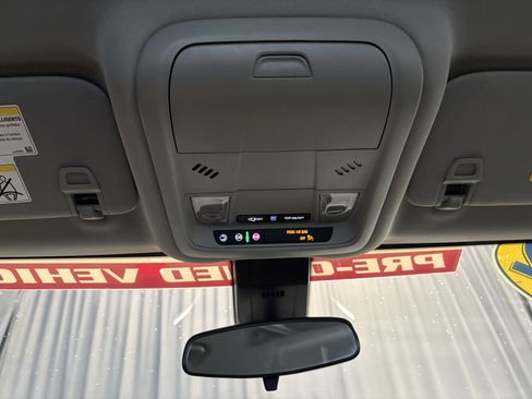 Used 2022 Chevrolet Equinox LT FWD image 18