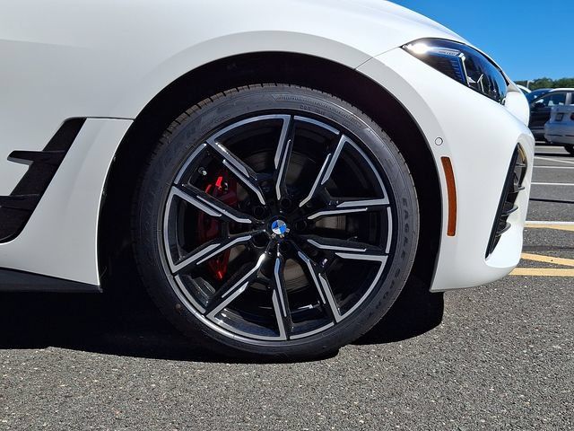 New 2026 BMW 430i xDrive w/ M Sport Package AWD/4WD image 8