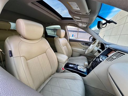 Used 2017 INFINITI QX70 AWD image 21