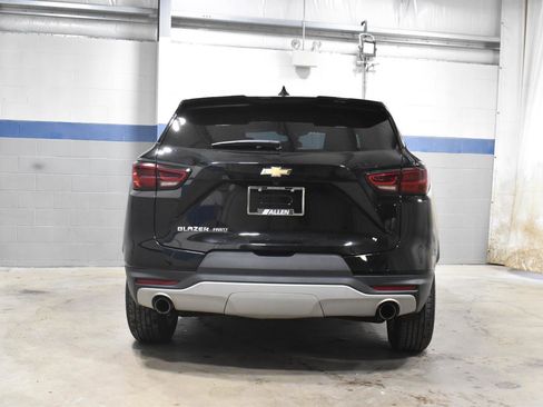 Used 2025 Chevrolet Blazer LT AWD/4WD image 24