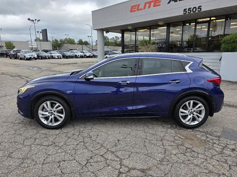 Used 2019 INFINITI QX30 w/ Navigation Package image 8