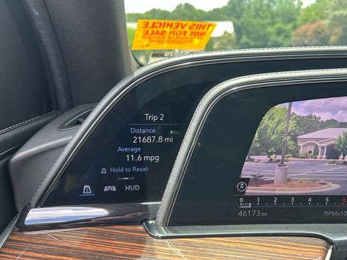 Used 2021 Cadillac Escalade ESV Premium Luxury w/ Performance Package RWD image 29
