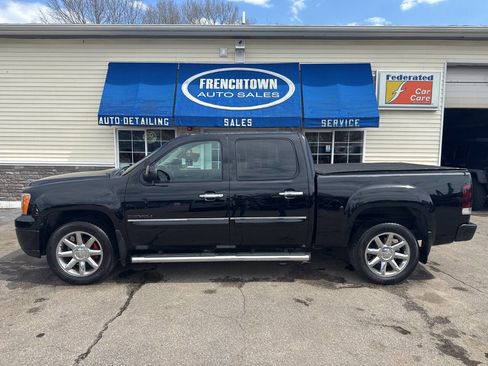 Used 2012 GMC Sierra 1500 Denali AWD/4WD image 2