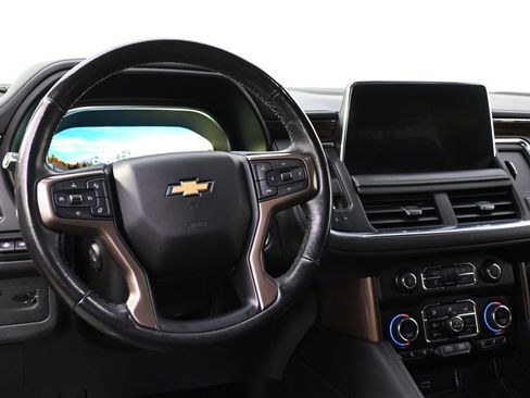 Used 2023 Chevrolet Suburban High Country image 12