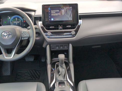 Used 2025 Toyota Corolla Cross AWD Hybrid w/ Convenience Package image 30