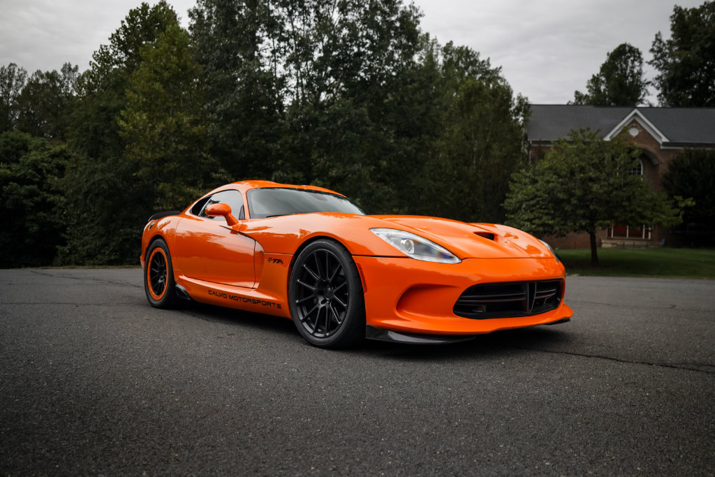 Used 2014 SRT Viper SRT-10 RWD image 2