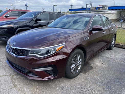 Used 2019 Kia Optima LX image 4