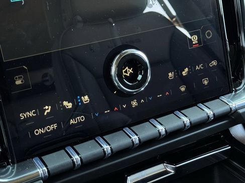 New 2026 GMC Yukon XL Denali w/ Denali Reserve Package image 16