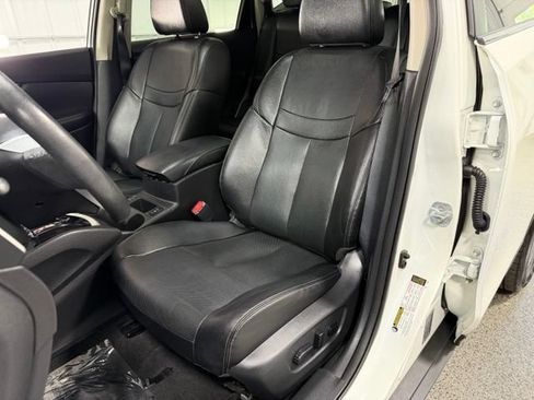 Used 2016 Nissan Rogue SL w/ SL Premium Package AWD/4WD image 23