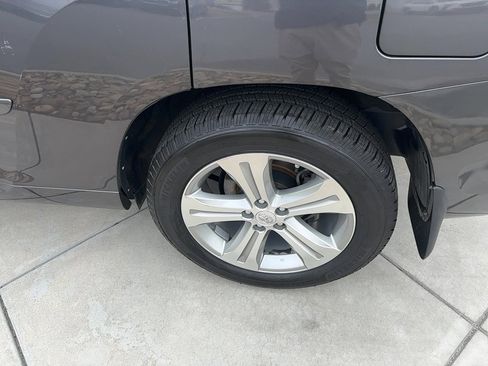 Used 2008 Toyota Highlander Sport image 9