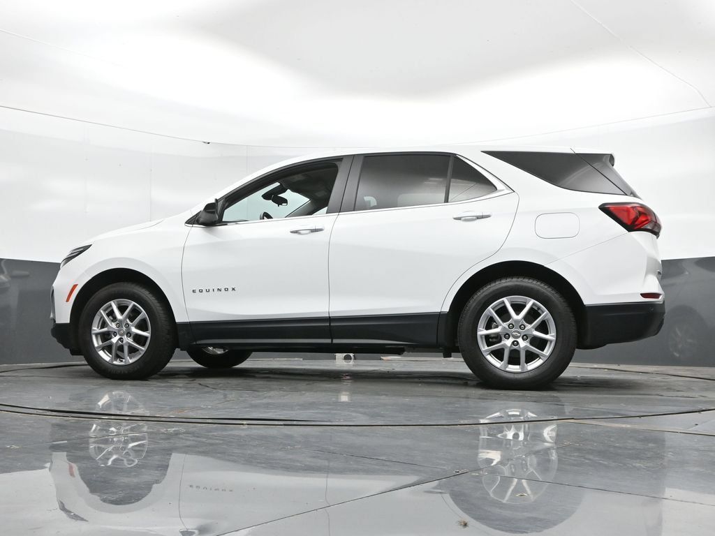 Used 2023 Chevrolet Equinox LT w/ Driver Convenience Package AWD/4WD image 43