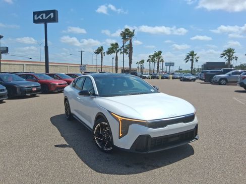 New 2026 Kia K4 GT-Line Turbo FWD image 1