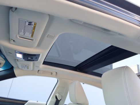 Used 2024 Lexus ES 350 Ultra Luxury w/ Accessory Package (Z2) FWD image 32