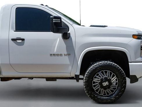 Used 2025 Chevrolet Silverado 3500 W/T AWD/4WD image 8