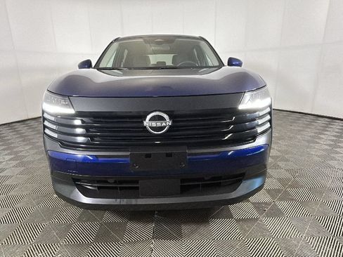 Used 2025 Nissan Kicks SV FWD image 8