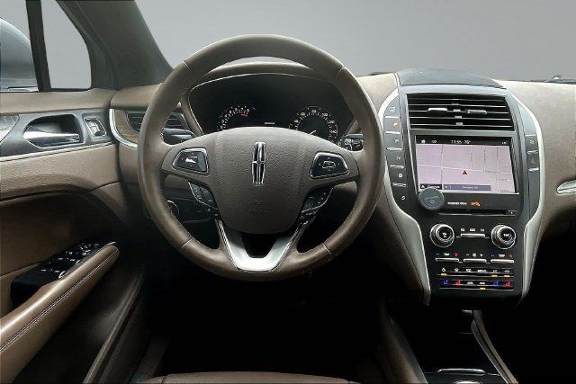 Used 2017 Lincoln MKC Reserve w/ Lincoln MKC Climate Package AWD/4WD image 8