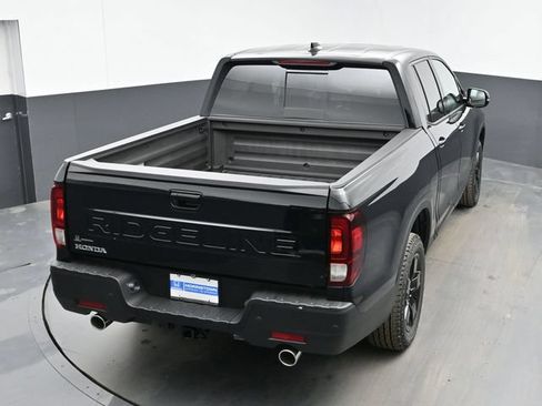 Used 2025 Honda Ridgeline Black Edition image 41